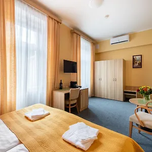 Libero 3* Prag